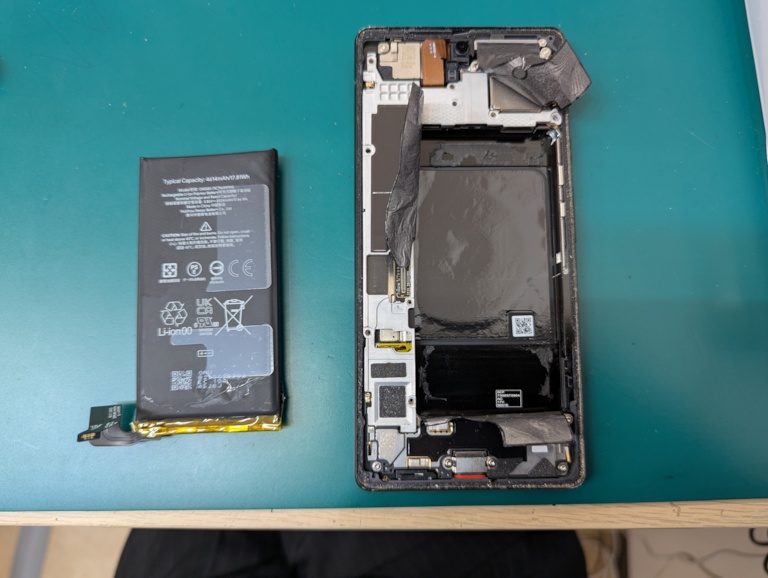 Google Pixel 6 のバッテリー交換ならスマホ修理工房富山グリーンモール山室店へお任せください☆☆